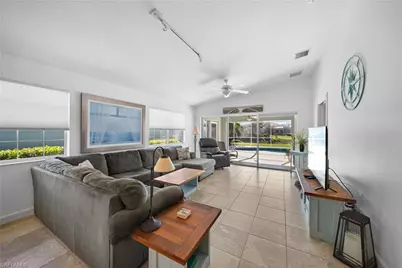 28198 Islet Trl, Bonita Springs, FL 34135 - Photo 11