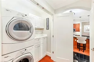 9115 Strada Pl, Naples, FL 34108 - Photo 19