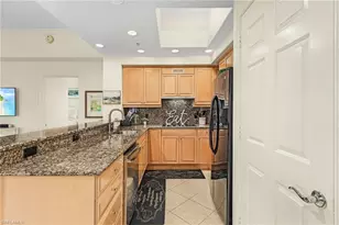 2728 Tiburon Blvd E, Naples, FL 34109 - Photo 7