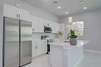 3121 71st St W, Lehigh Acres, FL 33971 - Photo 7