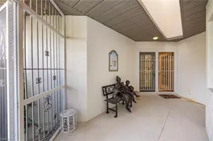 105 Cypress View Dr, Naples, FL 34113 - Photo 3