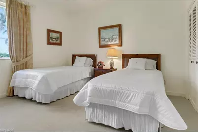 4724 Oak Leaf Dr, Naples, FL 34119 - Photo 15