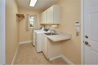 208 Silverado Dr, Naples, FL 34119 - Photo 29