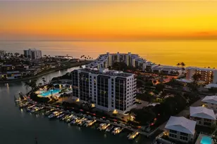 2400 Gulf Shore Blvd N, Naples, FL 34103 - Photo 1