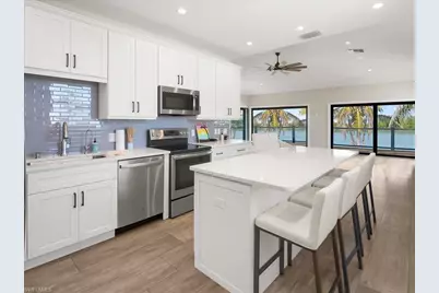 232 Harbor Pl N, Goodland, FL 34140 - Photo 11