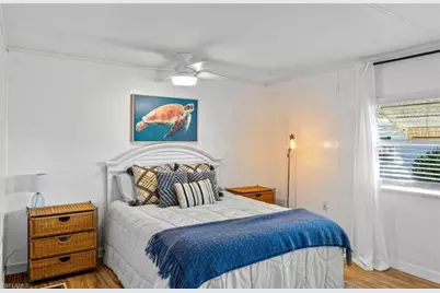 407 Cape Florida Way, Naples, FL 34104 - Photo 17