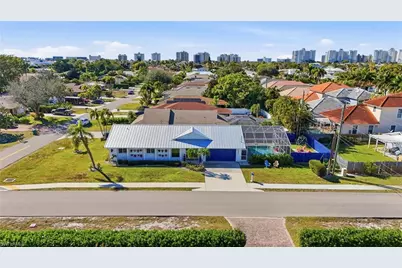 595 109th Ave N, Naples, FL 34108 - Photo 3