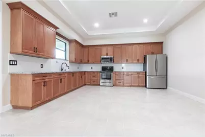 10295 Carolina St, Bonita Springs, FL 34135 - Photo 7