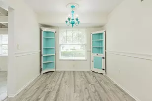 62 Lanai Cir, Naples, FL 34112 - Photo 9