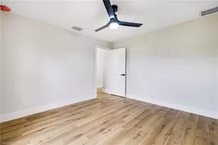 2712 40th St W, Lehigh Acres, FL 33971 - Photo 37