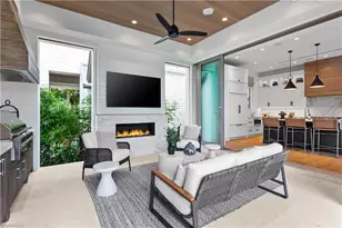 835 11th Ave S, Naples, FL 34102 - Photo 13