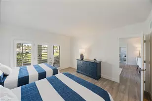 383 Harbour Dr, Naples, FL 34103 - Photo 17