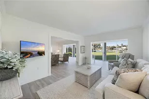 383 Harbour Dr, Naples, FL 34103 - Photo 9