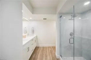 383 Harbour Dr, Naples, FL 34103 - Photo 15