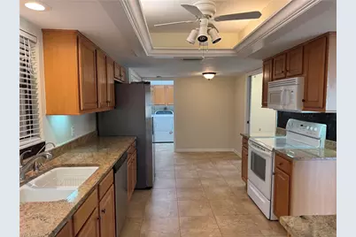 5690 Arvine Cir, Fort Myers, FL 33919 - Photo 19