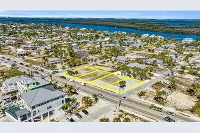 111 Coconut Dr, Fort Myers Beach, FL 33931 - Photo 7