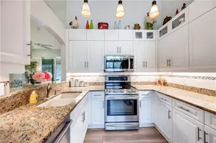 6810 Huntington Lakes Cir, Naples, FL 34119 - Photo 13