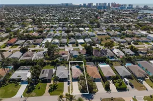 570 104th Ave N, Naples, FL 34108 - Photo 3