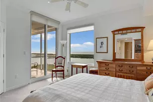 1001 Arbor Lake Dr, Naples, FL 34110 - Photo 23