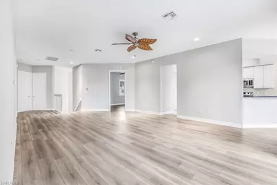 6031 Jonathans Bay Cir #302, Fort Myers, FL 33908 - Photo 11