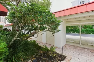 571 E Serendipity Dr, Naples, FL 34108 - Photo 33