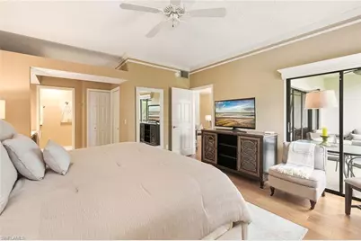 571 E Serendipity Dr #571, Naples, FL 34108 - Photo 17