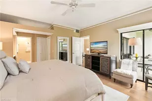 571 E Serendipity Dr, Naples, FL 34108 - Photo 17