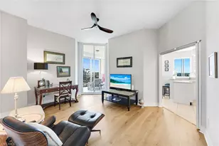 425 Dockside Dr, Naples, FL 34110 - Photo 35