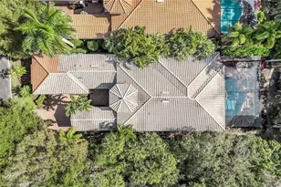 18051 Lagos Way, Naples, FL 34110 - Photo 35