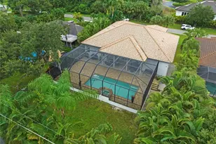 27153 Barefoot Ln, Bonita Springs, FL 34135 - Photo 43