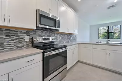 7611 Morgan Way, Naples, FL 34119 - Photo 7