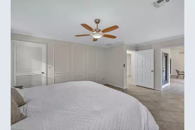 2264 Outrigger Ln, Naples, FL 34104 - Photo 11