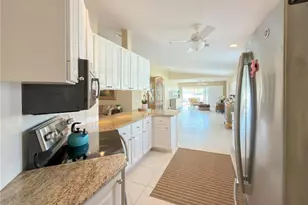 3356 Cayman Ln, Naples, FL 34119 - Photo 13