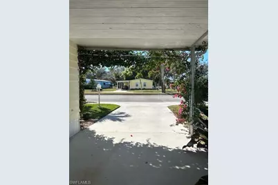 604 Charlemagne Blvd, Naples, FL 34112 - Photo 9