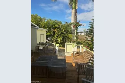 604 Charlemagne Blvd, Naples, FL 34112 - Photo 15