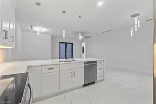 2657 2nd Ave SE, Naples, FL 34117 - Photo 9