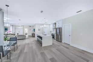 8260 Laurel Lakes Blvd, Naples, FL 34119 - Photo 17