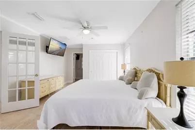 3461 Lakeview Dr, Naples, FL 34112 - Photo 23