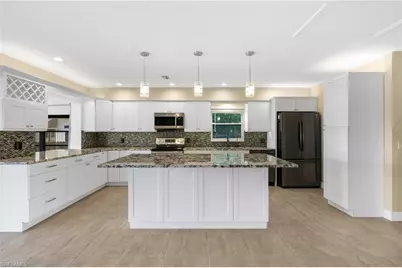 3461 Lakeview Dr, Naples, FL 34112 - Photo 13