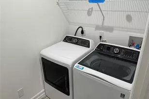 7630 Rockefeller Dr, Naples, FL 34119 - Photo 11