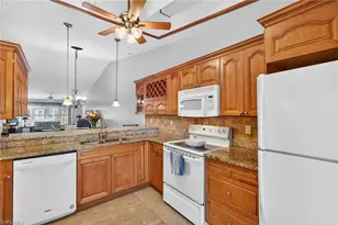 3450 Frosty Way, Naples, FL 34112 - Photo 7