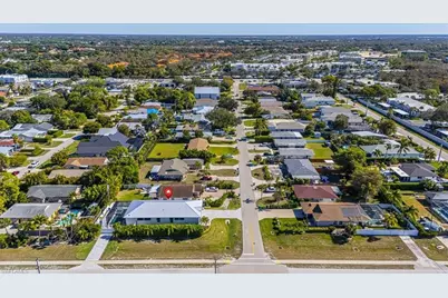 803 92nd Ave N, Naples, FL 34108 - Photo 7