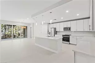 196 Indies Dr E, Naples, FL 34114 - Photo 13