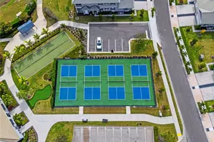 196 Indies Dr E, Naples, FL 34114 - Photo 37