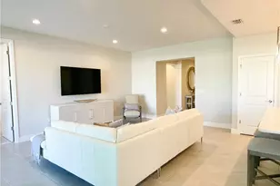 2555 Seychelles Dr, Naples, FL 34112 - Photo 7