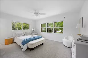 1340 Crayton Rd, Naples, FL 34102 - Photo 7