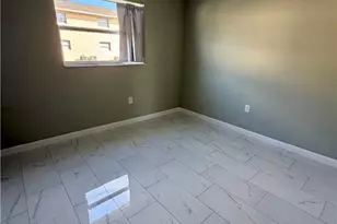 3325 Airport Rd N, Naples, FL 34105 - Photo 11