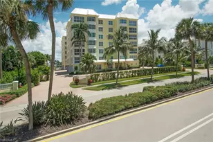 1900 Gulf Shore Blvd N, Naples, FL 34102 - Photo 1