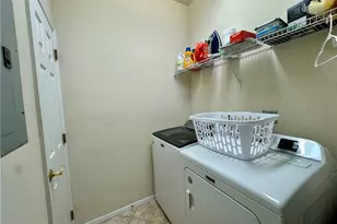 4884 Hampshire Ct, Naples, FL 34112 - Photo 15