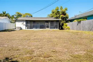 814 109th Ave N, Naples, FL 34108 - Photo 33